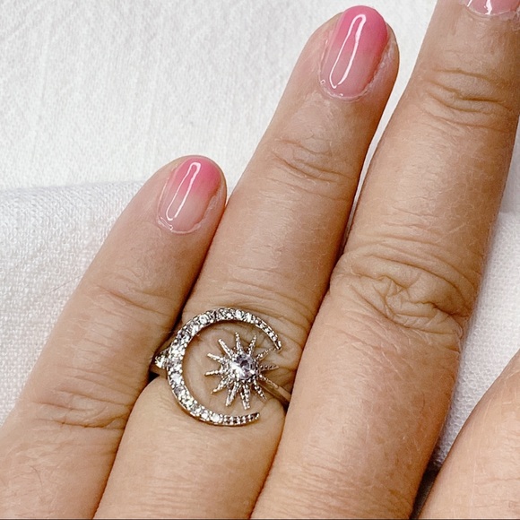 ❣️$25/3❣️ Rhinestones Moon N Star Ring - Picture 7 of 10
